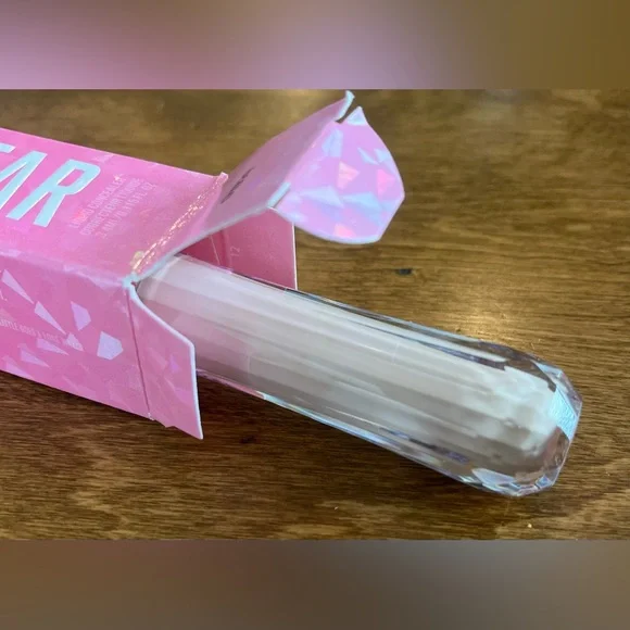 🌻 Jeffree Star Magic Star Matte Concealer C14.5 Full Coverage NEW in Box - Picture 3 of 3